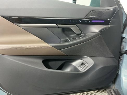 Certified 2024 BMW 530i xDrive w/ M Sport Package image 19