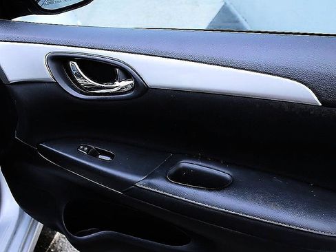 Used 2019 Nissan Sentra S FWD image 18