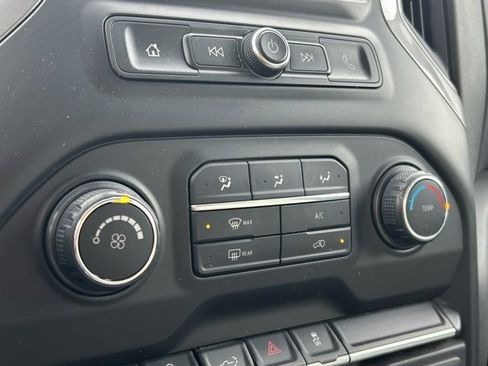 Used 2019 Chevrolet Silverado 1500 Custom Trail Boss w/ Custom Convenience Package image 36