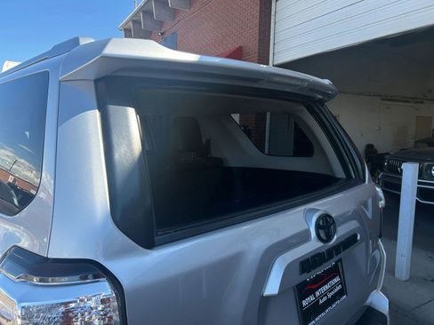 Used 2014 Toyota 4Runner SR5 Premium image 36