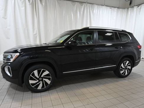 Used 2026 Volkswagen Atlas SEL AWD/4WD image 11