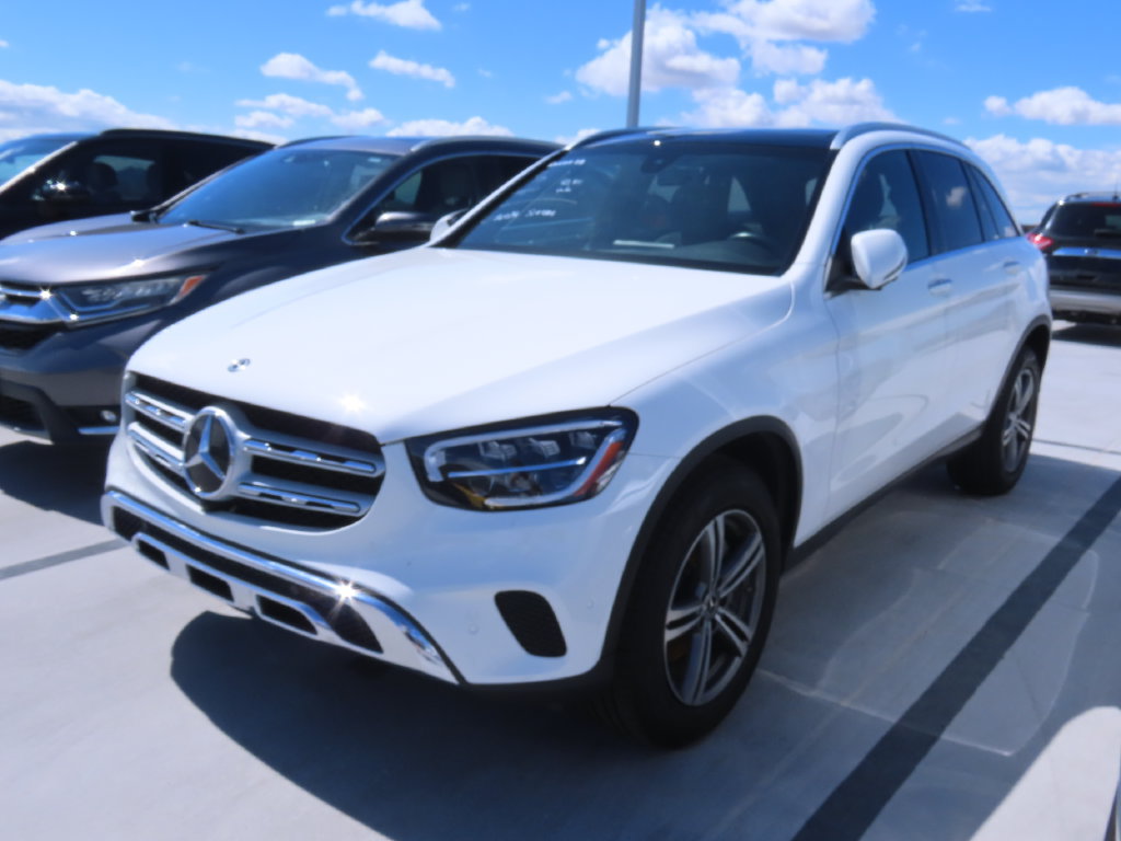 Certified 2020 Mercedes-Benz GLC 300 4MATIC image 2
