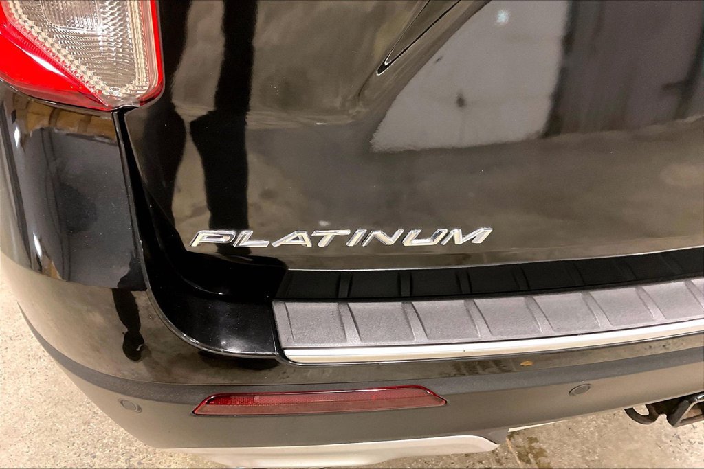 Used 2020 Ford Explorer Platinum AWD/4WD image 25