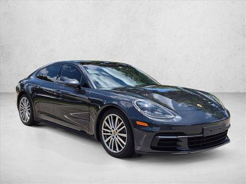 Used 2017 Porsche Panamera 4 AWD/4WD image 3