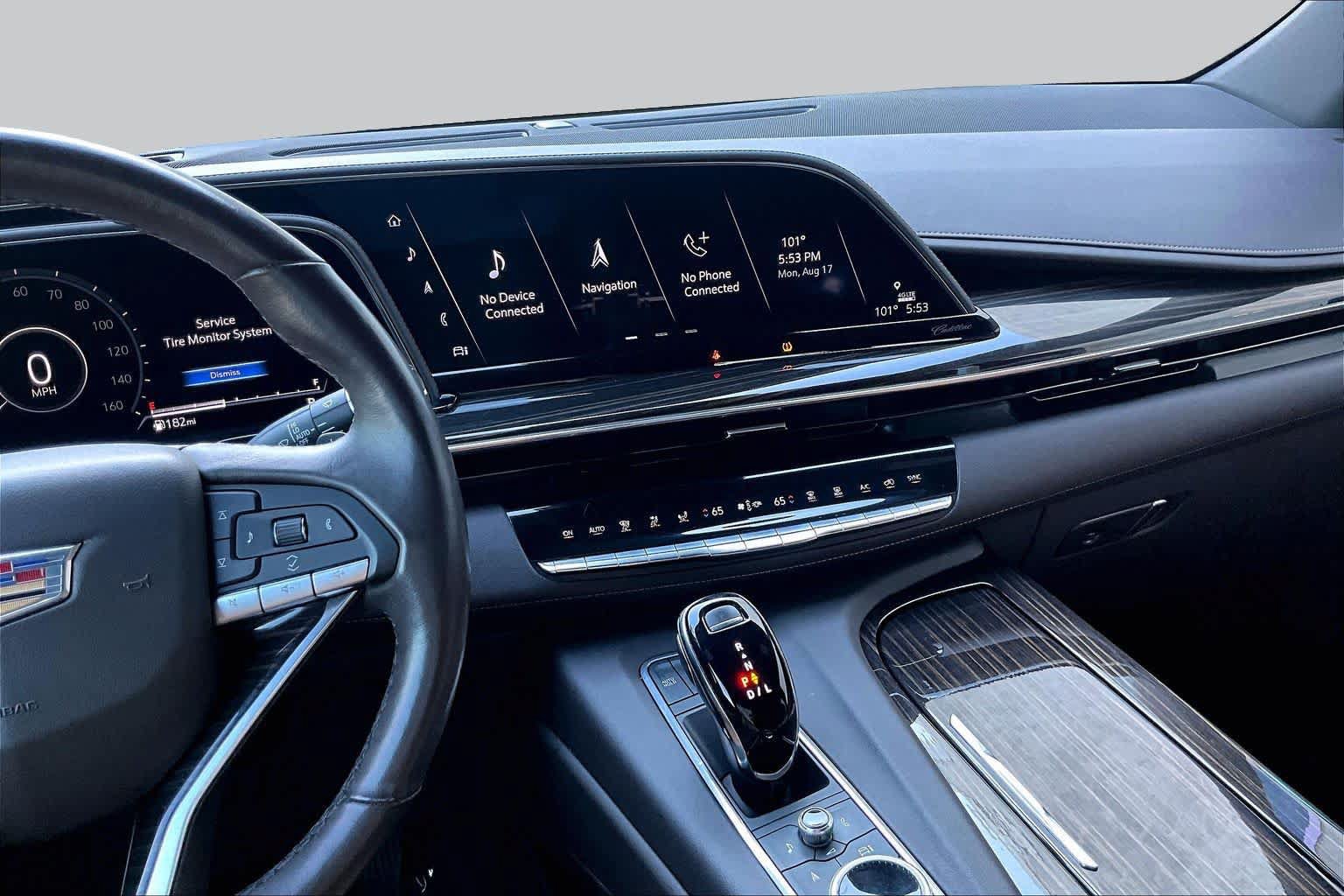 Used 2021 Cadillac Escalade ESV Premium Luxury RWD image 7