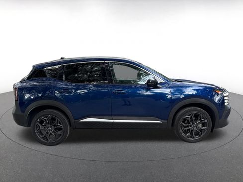 Used 2026 Nissan Kicks SR FWD image 11