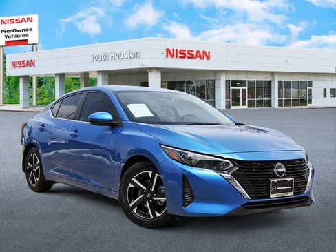 Certified 2025 Nissan Sentra SV w/ All-Weather Package FWD image 1