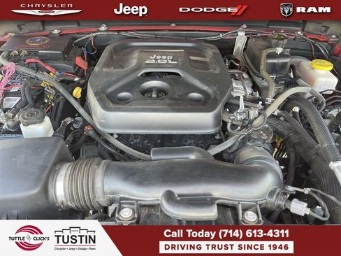 Used 2020 Jeep Wrangler Sport AWD/4WD image 32