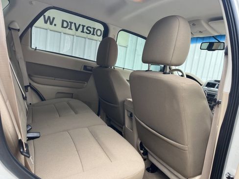 Used 2009 Ford Escape XLT image 14
