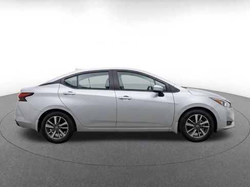 Used 2025 Nissan Versa SV FWD image 14