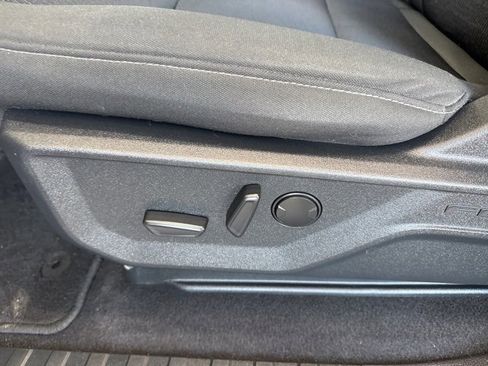 Used 2023 Ford F150 XLT w/ Equipment Group 302A High image 19