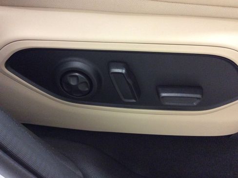 New 2025 Jeep Grand Cherokee Limited w/ Trailer Tow Package image 39