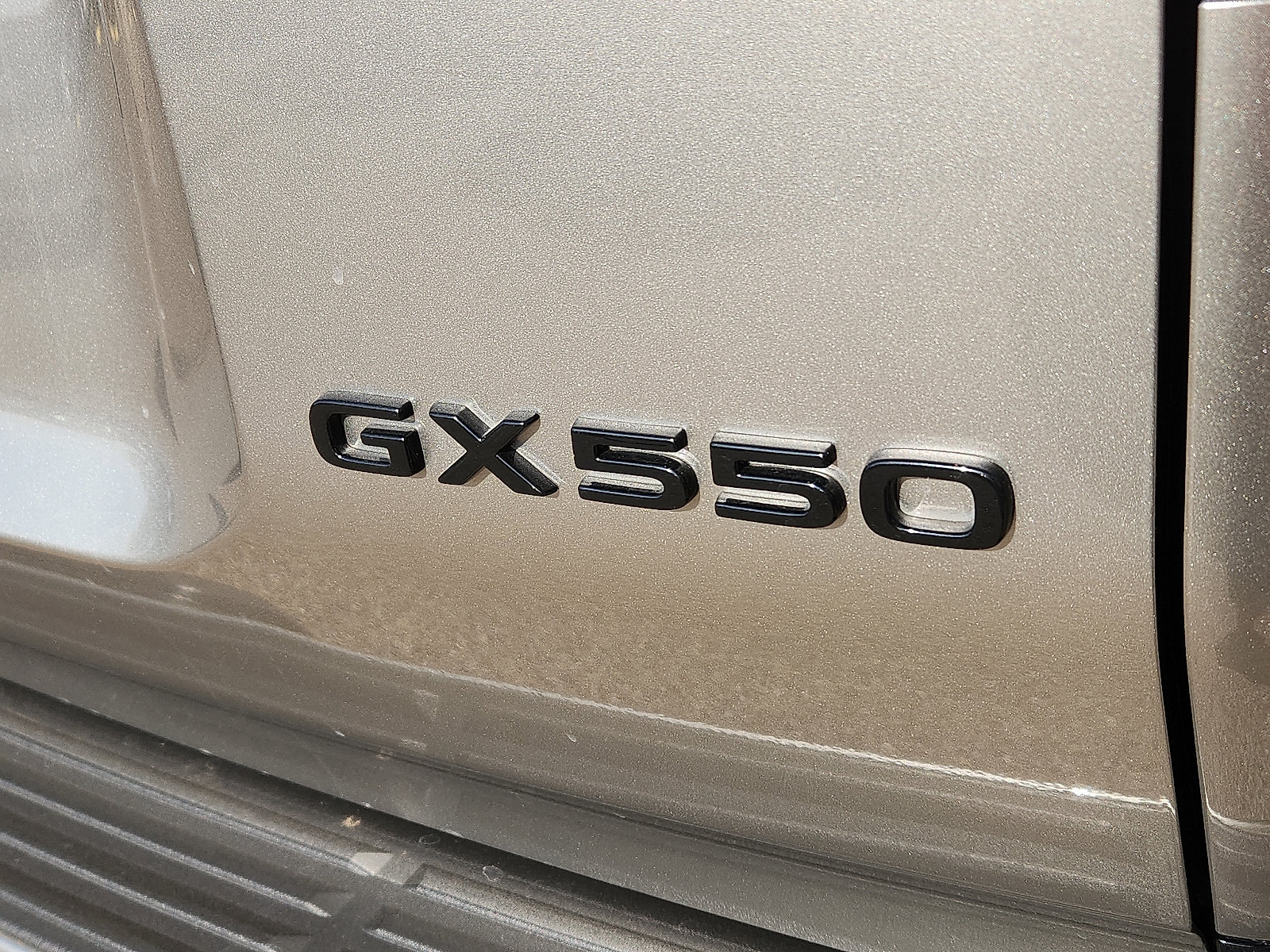 Used 2025 Lexus GX 550 w/ Accessory Package (2T) AWD/4WD image 9