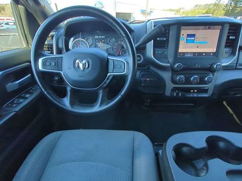 Used 2024 RAM 3500 Big Horn AWD/4WD image 18