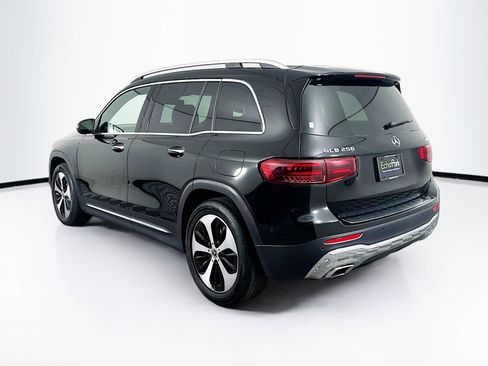 Used 2025 Mercedes-Benz GLB 250 4MATIC image 5