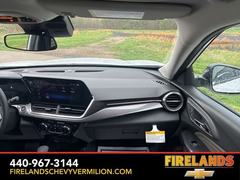 New 2026 Chevrolet Trax ACTIV w/ Driver Confidence Package FWD image 31