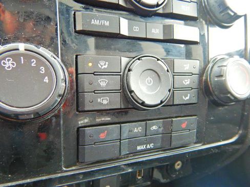 Used 2010 Ford Escape Limited image 20