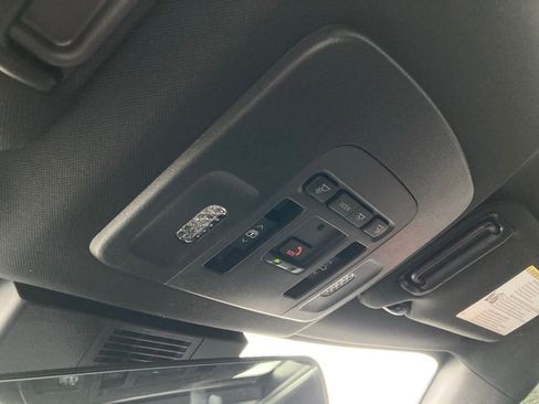 Used 2025 Toyota Camry XSE w/ Premium Plus Package image 27