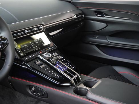 New 2026 Aston Martin V8 Vantage S image 17