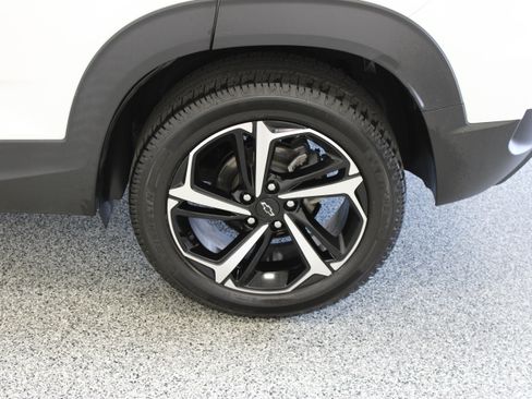 Used 2023 Chevrolet TrailBlazer RS w/ Convenience Package FWD image 10