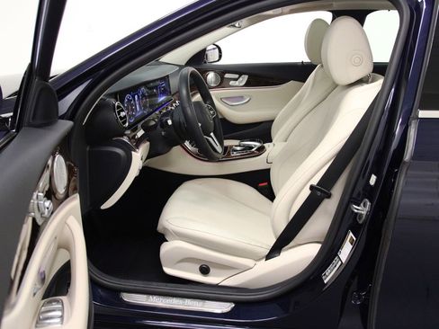 Certified 2020 Mercedes-Benz E 450 4MATIC Wagon image 17