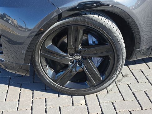 Certified 2021 Land Rover Discovery HSE R-Dynamic image 11