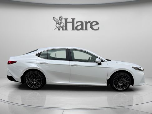 Used 2026 Toyota Camry XLE w/ Premium Plus Package AWD/4WD image 6