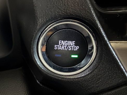 Used 2017 GMC Yukon Denali image 32