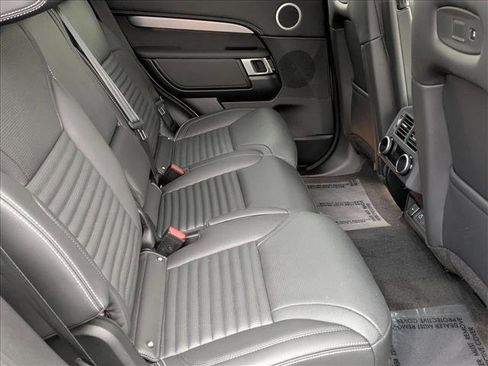 Certified 2025 Land Rover Discovery Dynamic SE AWD/4WD image 23
