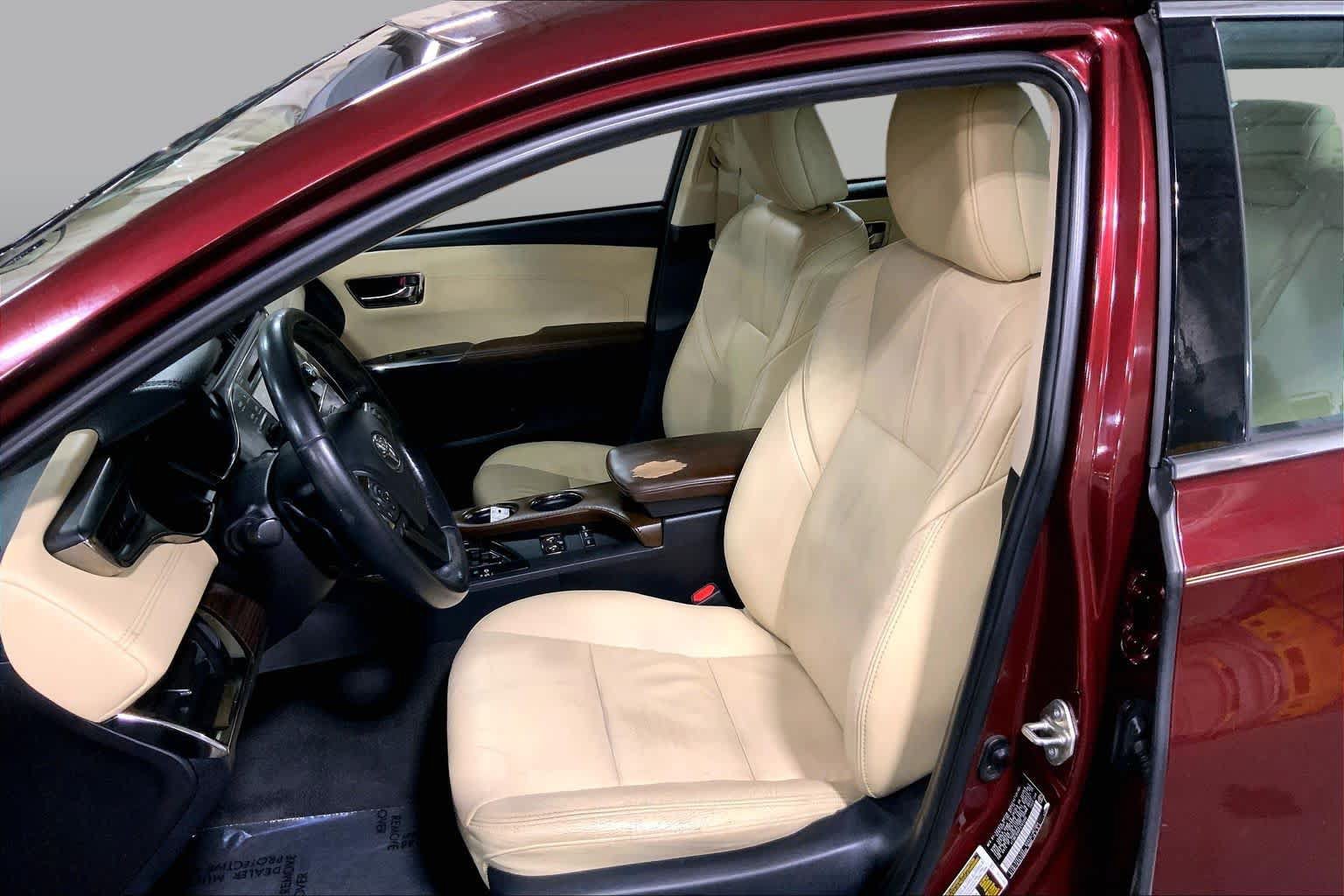 Used 2015 Toyota Avalon XLE Touring FWD image 15