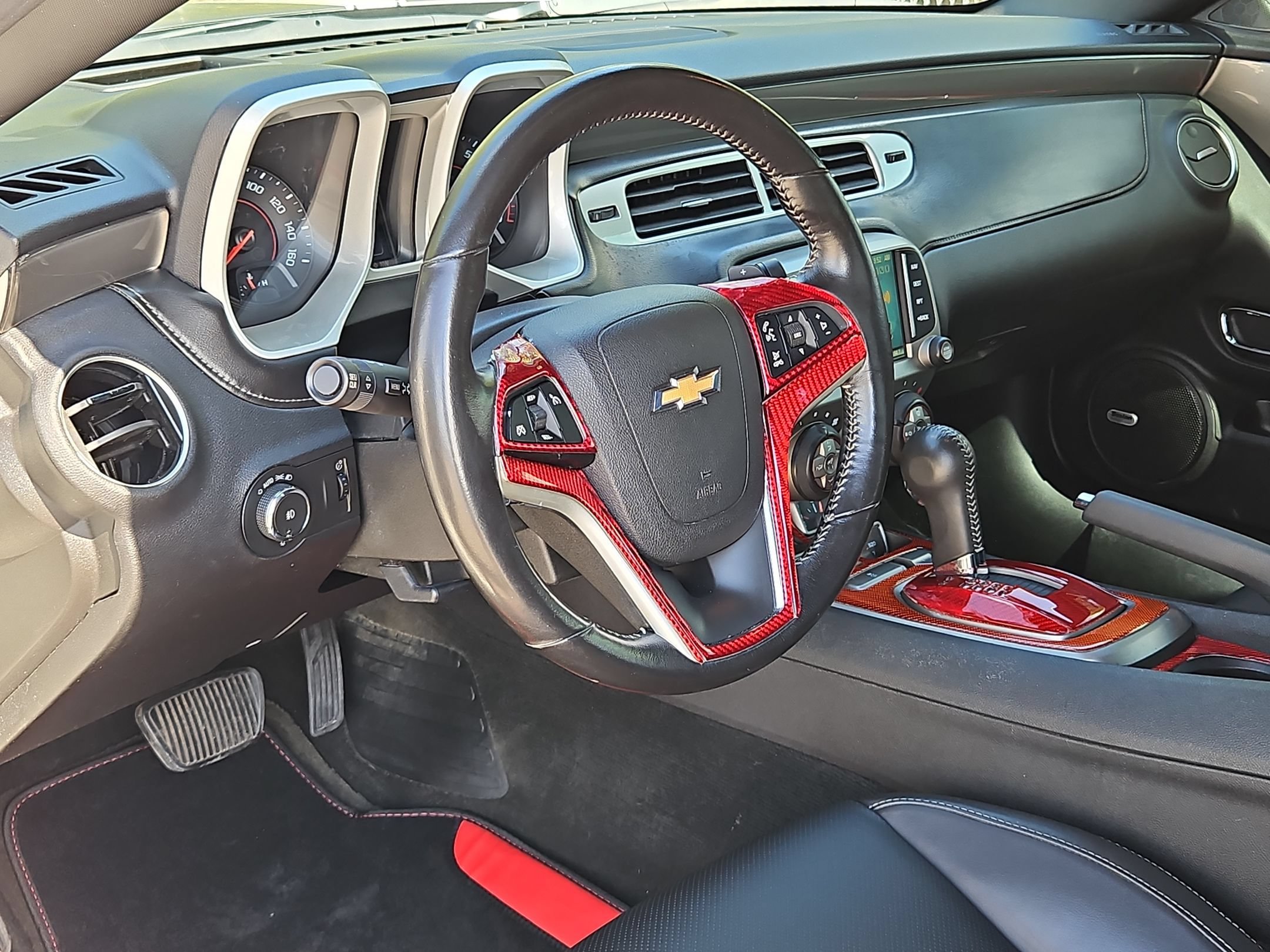 Used 2015 Chevrolet Camaro LT w/ RS Package RWD image 10