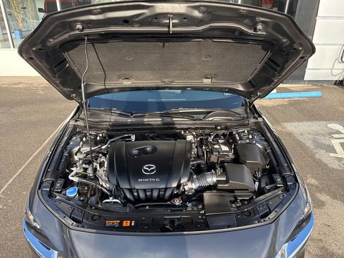 Used 2022 MAZDA MAZDA3 s image 28