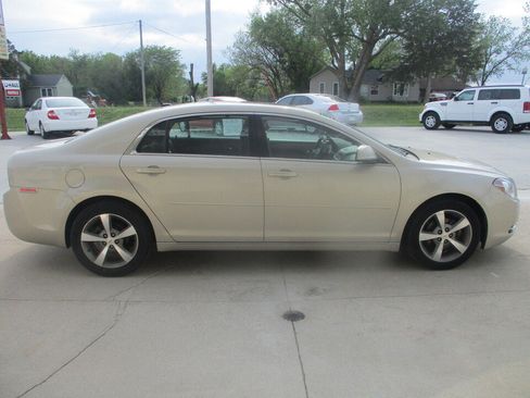 Used 2011 Chevrolet Malibu LT w/ Power Convenience Package FWD image 18