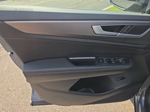 New 2026 Volkswagen Atlas Cross Sport SE image 5