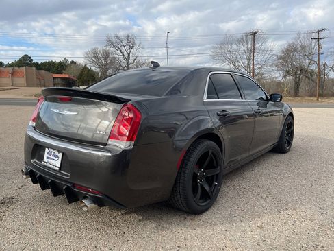 Used 2023 Chrysler 300 Touring image 9