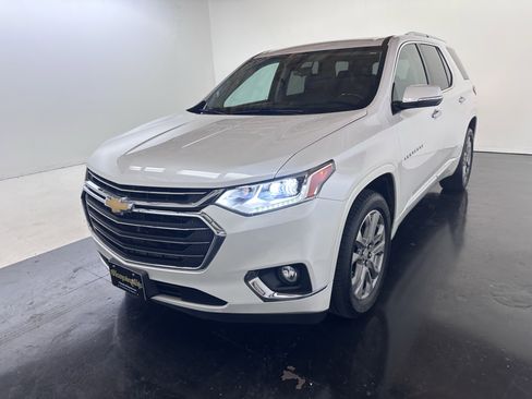 Used 2019 Chevrolet Traverse Premier w/ Driver Confidence II Package image 6