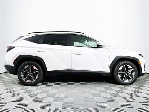 Certified 2025 Hyundai Tucson SEL image 7