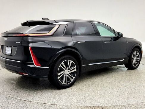 Used 2024 Cadillac Lyriq Luxury image 5