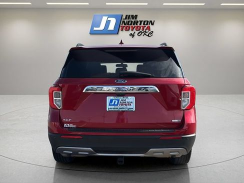 Used 2020 Ford Explorer XLT w/ Equipment Group 202A AWD/4WD image 6
