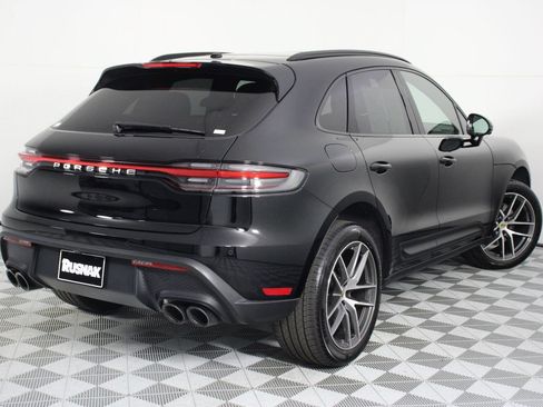 Certified 2026 Porsche Macan AWD/4WD image 7