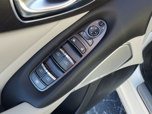 Used 2022 INFINITI Q50 Sensory image 18