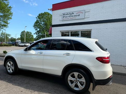 Used 2018 Mercedes-Benz GLC 300 4MATIC image 7