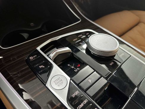 New 2026 BMW X5 xDrive40i w/ Climate Comfort Package image 16