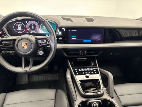 Certified 2024 Porsche Cayenne AWD/4WD image 29