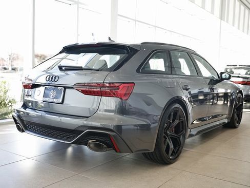 New 2025 Audi RS 6 performance image 6