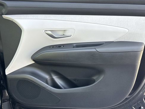 Certified 2025 Hyundai Tucson SEL image 18