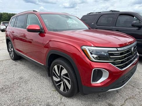Used 2024 Volkswagen Atlas SEL AWD/4WD image 7