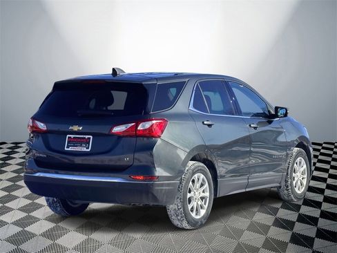 Used 2019 Chevrolet Equinox LT w/ Driver Convenience Package image 5