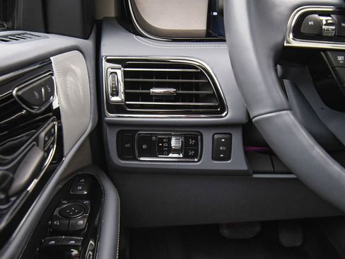 Used 2024 Lincoln Navigator L Black Label image 38