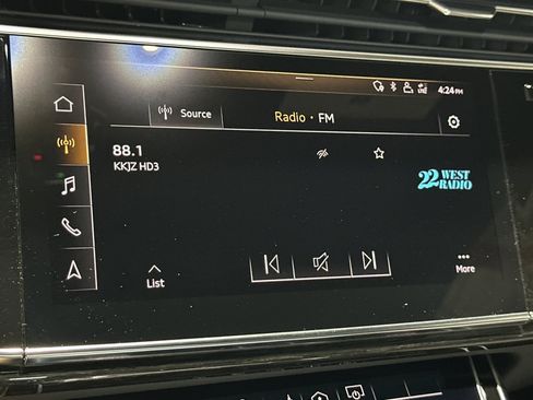 Used 2020 Audi Q8 Premium Plus w/ Premium Plus Package AWD/4WD image 17